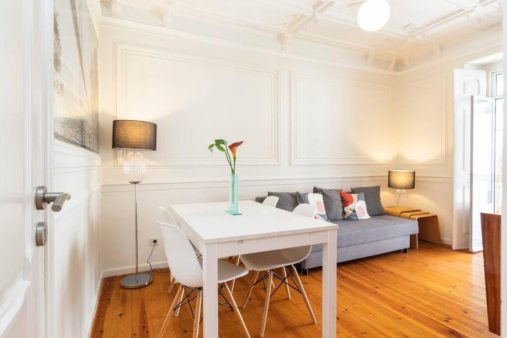Spacious Apartment Near Saldanha Lisboa Kültér fotó