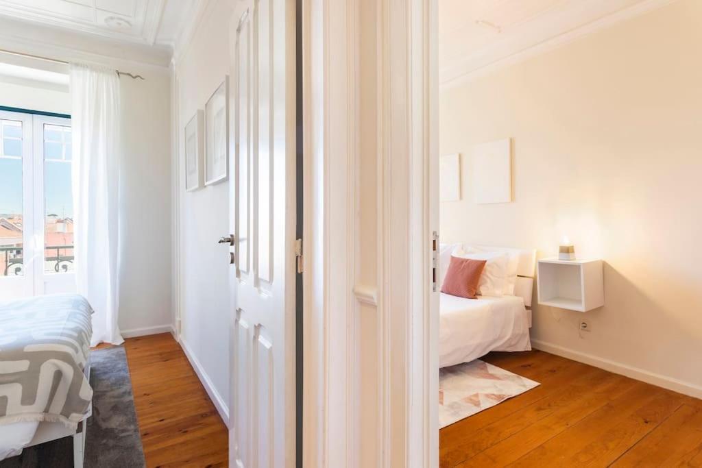 Spacious Apartment Near Saldanha Lisboa Kültér fotó